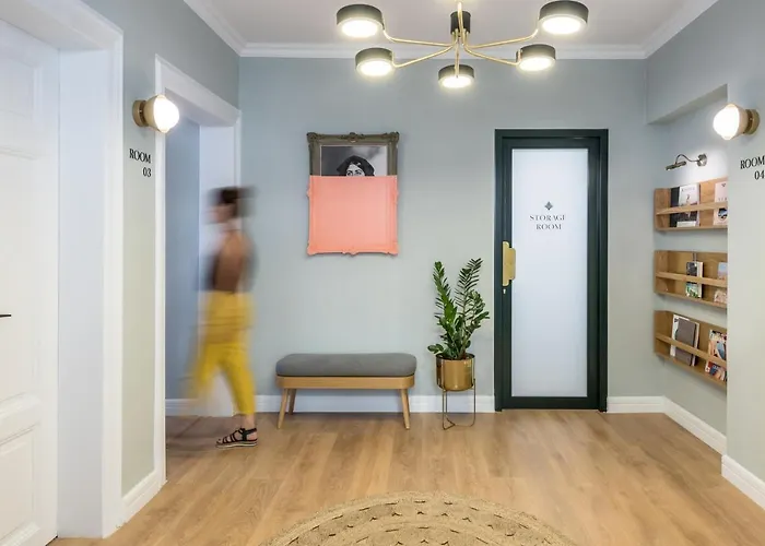 The Anthemion House 3*